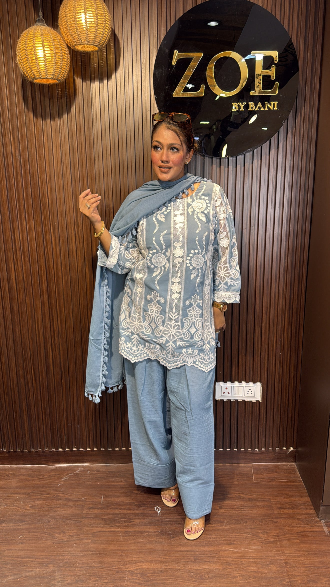 PAKISTANI FARSHI THREAD SUIT